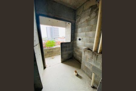 2_photo/94ce2037e9.1cedc9d90612bef9-ATLAS-089d420e-1736-407b-a932-8a0cd21c733b.jpg de apartamento à venda com 2 quartos, 72m² em Vilamar, Praia Grande