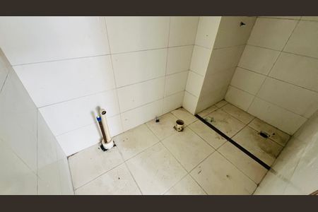 9_photo/94ce2037e9.5c39da281127e8f9-ATLAS-0cae4ed3-d0cb-4b07-a7f3-2d6d828e42f0.jpg de apartamento à venda com 2 quartos, 72m² em Vilamar, Praia Grande