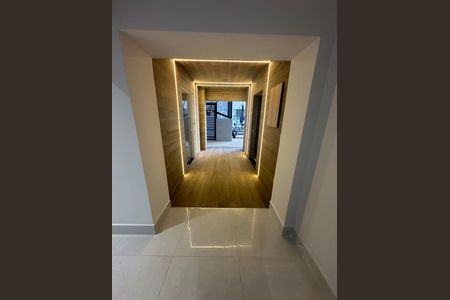 32_photo/94ce20481f.e20d587859335a7f-ATLAS-e63fa4ed-c0f7-47aa-a911-4f04c2633ae4.jpg de apartamento à venda com 1 quarto, 55m² em Vilamar, Praia Grande