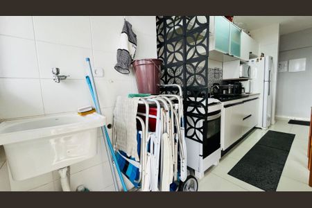 23_photo/94ce204895.0221649e6657d42e-ATLAS-abe3b31c-37ab-4c66-81cc-2ec2cb62e0ac.jpg de apartamento à venda com 1 quarto, 45m² em Vila Caiçara, Praia Grande