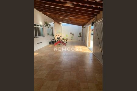4_photo/94ce2048c5.04f4efb4ec0e2ec3-ATLAS-716c9ef7-5e42-4566-b8d6-5065155045e9.jpg de casa à venda com 5 quartos, 214m² em Vilamar, Praia Grande