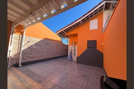 7_photo/94ce20493f.7e2ea02b9085bf9d-ATLAS-3ad822aa-ea44-4d7f-a0c7-e3a8803c0c35.jpg de casa à venda com 2 quartos, 79m² em Vilamar, Praia Grande