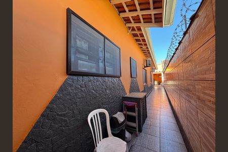 31_photo/94ce20493f.7e2ea02b9085bf9d-ATLAS-add83717-ce41-4d2a-8500-3f027cbf24ee.jpg de casa à venda com 2 quartos, 79m² em Vilamar, Praia Grande