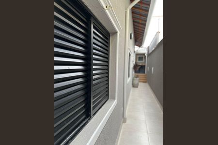 8_photo/94ce204941.bfa80fabbe878d55-ATLAS-75613bcd-9afd-45b3-aeb4-3615f3d36cea.jpg de casa à venda com 3 quartos, 130m² em Vilamar, Praia Grande