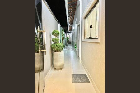 4_photo/94ce204941.e06bd45207751313-ATLAS-a99301e8-a167-4fc8-a897-4d4091d4e5fa.jpg de casa à venda com 3 quartos, 134m² em Vilamar, Praia Grande