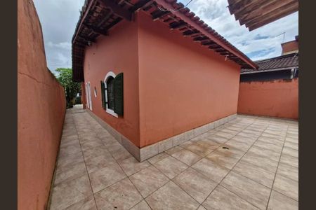 3_photo/94ce204983.70edc2b185d14f45-ATLAS-42b8e3df-08c3-47bd-8bbb-2822f477fe3d.jpg de casa à venda com 2 quartos, 90m² em Vilamar, Praia Grande