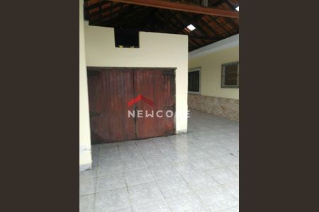 11_photo/94ce2049c5.dd36eae811456584-ATLAS-3ca72ce5-e83a-40cc-adbc-67d1e46a42c0.jpg de casa à venda com 2 quartos, 90m² em Vilamar, Praia Grande