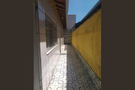 8_photo/94ce2049f7.49c40a4e0c1b1036-ATLAS-7981f5da-d53c-4be9-8949-6ea97b814f75.jpg de casa à venda com 2 quartos, 70m² em Vilamar, Praia Grande