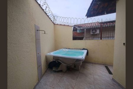 8_photo/94ce2049fd.be31b5bde481aac2-ATLAS-9bece37d-d171-4f31-b4d8-eaf214fb4359.jpg de casa à venda com 2 quartos, 78m² em Vilamar, Praia Grande