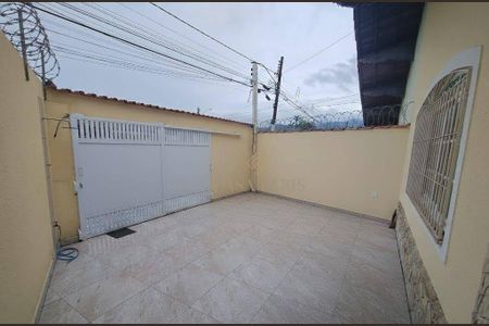 11_photo/94ce2049fd.be31b5bde481aac2-ATLAS-b2a78a88-b5b5-454e-9d73-7c2580b6bc5d.jpg de casa à venda com 2 quartos, 78m² em Vilamar, Praia Grande