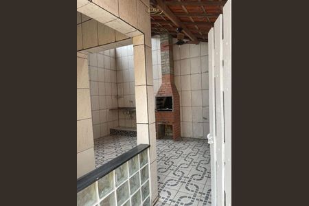 10_photo/94ce204a3f.131c711fc740dfc3-ATLAS-2fc2b704-7a6c-48cf-9fb0-6fe05a5ebecc.jpg de casa à venda com 2 quartos, 82m² em Vilamar, Praia Grande