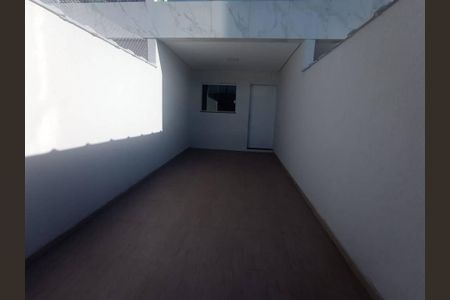 5_photo/94ce204a9f.9fb007bff0a585ff-ATLAS-1a7f9cbd-4666-48d8-bba5-a3a91646e878.jpg de casa à venda com 2 quartos, 67m² em Vila Caiçara, Praia Grande