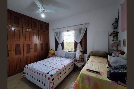 17_photo/94ce204c4f.f7fe6dbefd3a263e-ATLAS-c7ab3c60-6960-4dd4-b540-609b59e7730b.jpg de casa à venda com 3 quartos, 148m² em Vilamar, Praia Grande