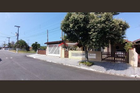 2_photo/94ce204c59.d9f8130b258163b2-ATLAS-6e993af4-75d6-4a1b-8062-e7c50bc81af8.jpg de casa à venda com 3 quartos, 164m² em Vilamar, Praia Grande