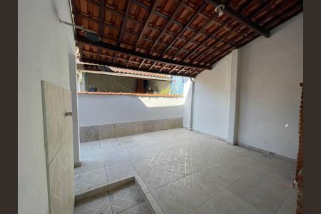 5_photo/94ce204e5f.088740a96a860cc5-ATLAS-52cf1866-323c-41dc-b90c-c5c8b026c5f6.jpg de casa à venda com 3 quartos, 95m² em Vilamar, Praia Grande