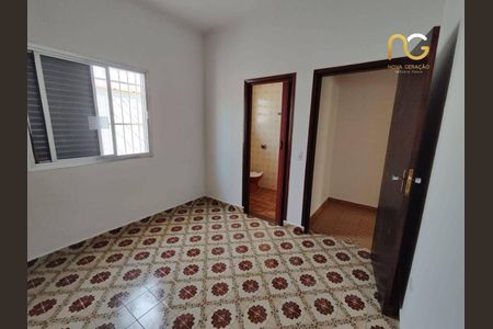 2_photo/94ce204ea3.5a987dbee225dd18-ATLAS-2db68758-7efd-40d8-9369-15fc0bdae8be.jpg de casa à venda com 3 quartos, 130m² em Vilamar, Praia Grande