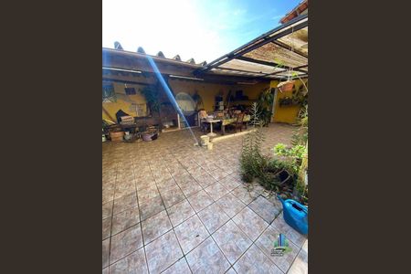 7_photo/94ce204ed5.7b14635dc7f45449-ATLAS-d207d107-58be-459d-b4fc-e322c8b5bd79.jpg de casa à venda com 3 quartos, 196m² em Vila Caiçara, Praia Grande