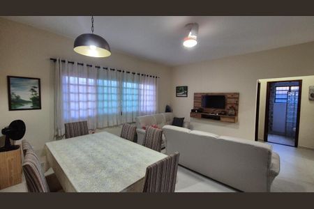 6_photo/94ce204eeb.a9e2d09163b66a55-ATLAS-304297ff-ca94-49ce-a18a-b74c2eb85d9e.jpg de casa à venda com 4 quartos, 179m² em Vilamar, Praia Grande