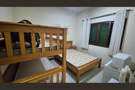 5_photo/94ce204eeb.af088fceb0392c69-ATLAS-5fb1d442-e695-4fb9-abef-03dd1a5189b5.jpg de casa à venda com 4 quartos, 179m² em Vilamar, Praia Grande