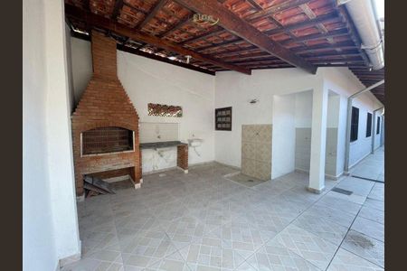 13_photo/94ce204ef9.d7b7135cffaafe0a-ATLAS-82646da7-60fe-4475-92b0-bf10593a559e.jpg de casa à venda com 3 quartos, 120m² em Vilamar, Praia Grande