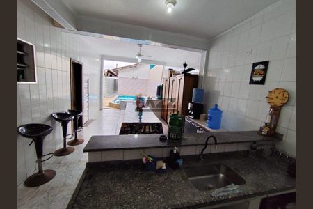 2_photo/94ce204fed.8cbbc6e43ead3576-ATLAS-59e66d7f-e4fc-4c18-859d-7b3d1c428fa8.jpg de casa à venda com 3 quartos, 192m² em Jardim Imperador, Praia Grande