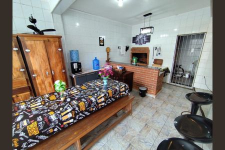 6_photo/94ce204fed.8cbbc6e43ead3576-ATLAS-c66342c1-9c5c-4e2e-a3c4-1b88cc84faf6.jpg de casa à venda com 3 quartos, 192m² em Jardim Imperador, Praia Grande