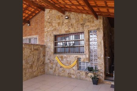 3_photo/94ce20511f.72f38772c60cc7a0-ATLAS-9bbdc1cd-cd14-4deb-937d-05226ec8e28b.jpg de casa à venda com 2 quartos, 78m² em Jardim Imperador, Praia Grande