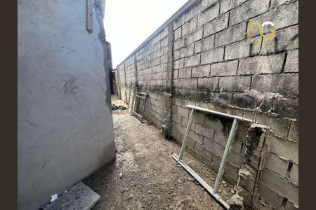 3_photo/94ce205659.2008f600ea595daf-ATLAS-1e8e9aab-47d3-47da-a2d2-4f7e718b37d3.jpg de casa à venda com 2 quartos, 43m² em Real, Praia Grande