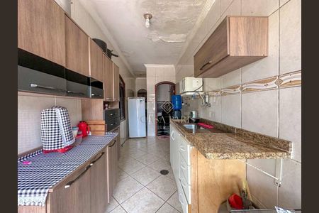 26_photo/94ce20567d.2899b17cdfb92887-ATLAS-71cfeb14-be32-45b0-8927-dfd6f11035d9.jpg de casa à venda com 2 quartos, 150m² em Jardim Imperador, Praia Grande