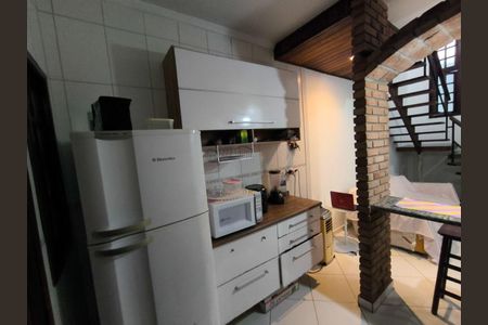 17_photo/94ce2057e9.35cb2562ae28c182-ATLAS-07d9cd5f-e297-4aab-8b45-876e9bbd90b1.jpg de casa à venda com 2 quartos, 76m² em Jardim Imperador, Praia Grande