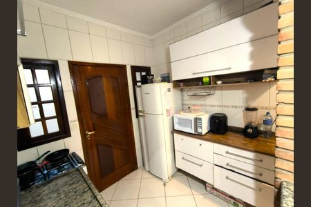 16_photo/94ce2057e9.520a1778c2a10e98-ATLAS-2d25c7ed-e980-47e0-9423-fd7cce2e5a0b.jpg de casa à venda com 2 quartos, 76m² em Jardim Imperador, Praia Grande