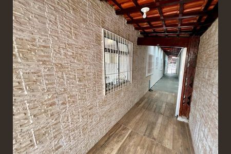 4_photo/94ce2057fb.b9011c6352d0a570-ATLAS-445ba635-e07b-49b4-9bf6-30ac2c05fd53.jpg de casa à venda com 3 quartos, 85m² em Jardim Imperador, Praia Grande