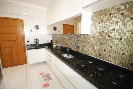 11_photo/94ce2059e7.c5c85ae0d3d624ab-ATLAS-96b7838f-aed7-4e37-b06e-d7d5c982dcb1.jpg de apartamento à venda com 3 quartos, 127m² em Jardim Imperador, Praia Grande