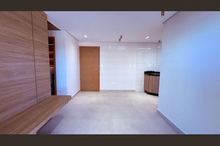 5_photo/94ce205a03.50dc77cb04703039-ATLAS-7a61dd3d-3a02-4eee-a714-aa4bed6a8f76.jpg de apartamento à venda com 2 quartos, 69m² em Jardim Imperador, Praia Grande