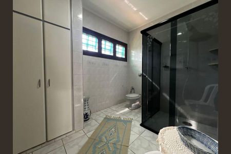 11_photo/94ce20c25b.04c16ff0d284adb7-ATLAS-40a9423d-ba1f-4524-bcfa-cf8cdc38d8a7.jpg de casa à venda com 5 quartos, 289m² em Balneario Flórida, Praia Grande