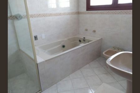 8_photo/94ce20c25d.9a54faa83c3e471c-ATLAS-397f8bb7-eaf6-4858-81b0-e80e3d16cb3a.jpg de casa à venda com 4 quartos, 270m² em Balneario Flórida, Praia Grande