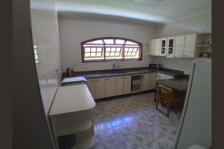 11_photo/94ce20c25d.9a54faa83c3e471c-ATLAS-e5cc43ee-436f-4300-93b7-2882edb56d3c.jpg de casa à venda com 4 quartos, 270m² em Balneario Flórida, Praia Grande