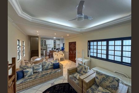 4_photo/94ce20c285.a9fe67ee86852afe-ATLAS-4e68a2d5-1d15-4cdc-ad5f-74e723313c38.jpg de casa à venda com 5 quartos, 210m² em Balneario Flórida, Praia Grande