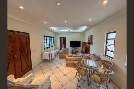 11_photo/94ce20c285.a9fe67ee86852afe-ATLAS-cd8b82e2-879e-4077-9a3c-81d12f8a28ae.jpg de casa à venda com 5 quartos, 210m² em Balneario Flórida, Praia Grande