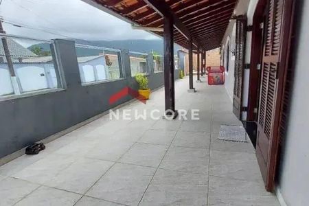 5_photo/94ce20c2bd.93b8fa184532727f-ATLAS-fd6df93b-cc5b-4367-a425-d1092fe201ed.jpg de casa à venda com 4 quartos, 250m² em Balneario Flórida, Praia Grande