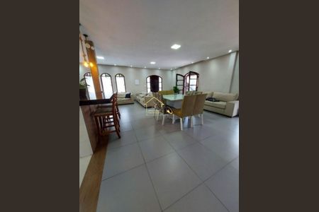 12_photo/94ce20c2bd.bb2cfda027800a9a-ATLAS-62c7cbc0-5ea8-4946-aecc-bbbb6a10f678.jpg de casa à venda com 4 quartos, 260m² em Balneario Flórida, Praia Grande