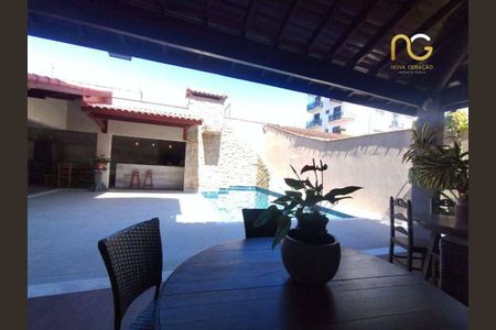 32_photo/94ce20c325.babca6c7f82b9010-ATLAS-da7a1cec-d67e-4f38-be43-96172afd0ca5.jpg de casa à venda com 4 quartos, 312m² em Balneario Flórida, Praia Grande