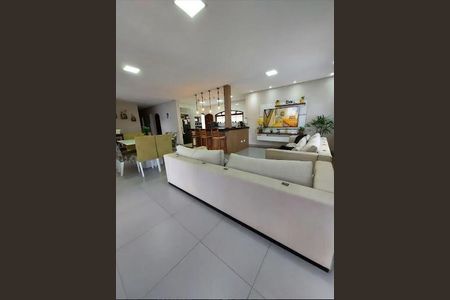 5_photo/94ce20c329.b60f5a7682bed42c-ATLAS-2ee1a25f-ed6c-4feb-8b92-b0d300e07917.jpg de casa à venda com 4 quartos, 444m² em Balneario Flórida, Praia Grande