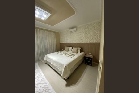 5_photo/94ce20c381.15604e16f11eddfa-ATLAS-e86aeca6-adee-4e74-8906-2270901a185e.jpg de casa à venda com 5 quartos, 300m² em Solemar, Praia Grande