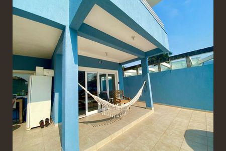 6_photo/94ce20c385.4bd2615f33144f40-ATLAS-60ff5393-937c-41c6-90e2-fa06ed2c29e2.jpg de casa à venda com 3 quartos, 173m² em Solemar, Praia Grande