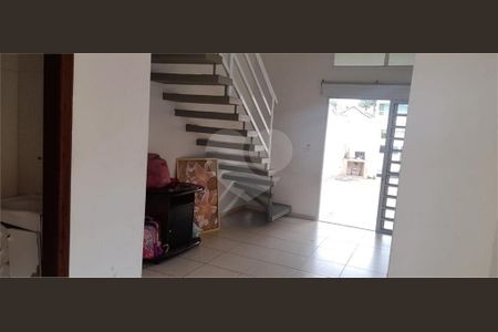 2_photo/94ce20c45d.b8a9f91cb517b5ed-ATLAS-033cb5f3-64df-438c-8c52-ea9bf1efb761.jpg de casa à venda com 2 quartos, 115m² em Solemar, Praia Grande