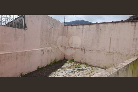 4_photo/94ce20c45d.b8a9f91cb517b5ed-ATLAS-cb49c8e1-0984-4cf0-8123-e3b0431e7ec2.jpg de casa à venda com 2 quartos, 115m² em Solemar, Praia Grande