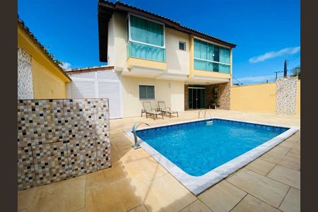 2_photo/94ce20c5a1.3540367e7697d24d-ATLAS-ea47bbd0-ede6-4be0-9c5d-242f2f38e766.jpg de casa à venda com 4 quartos, 120m² em Solemar, Praia Grande