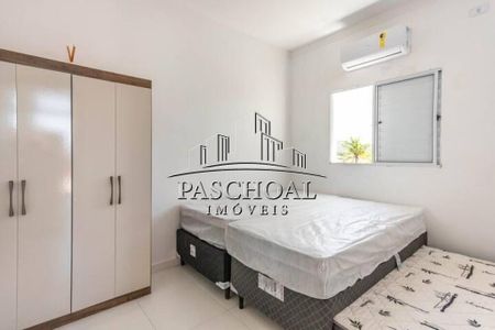 6_photo/94ce20c5ed.c1dc00249eefaead-ATLAS-9b84d285-2b6d-473c-b54d-dd4090f047ef.jpg de casa à venda com 2 quartos, 120m² em Solemar, Praia Grande