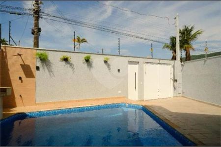 6_photo/94ce20c5f5.8f3f2a47dd94676f-ATLAS-9bdceeaf-1913-4a1c-a4d8-4efa8c047ead.jpg de casa à venda com 3 quartos, 149m² em Solemar, Praia Grande